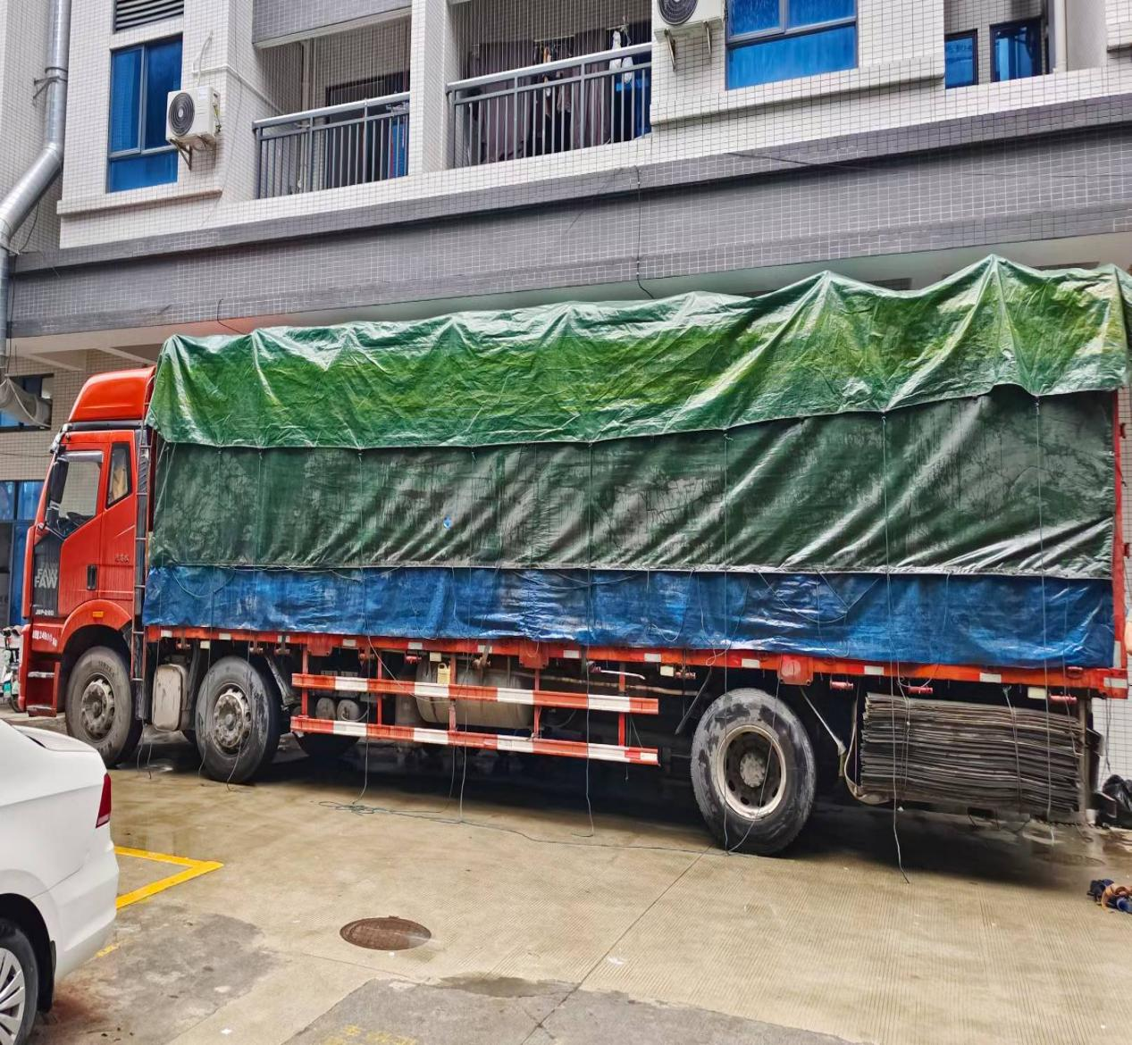 裝車完畢 裝車完畢